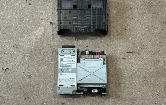 Audi e-tron Radio/CD/DVD/GPS head unit 4KE035063B 4KE907462