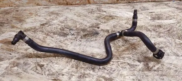 Mercedes-Benz SLK R172 Engine coolant pipe/hose A1725011125