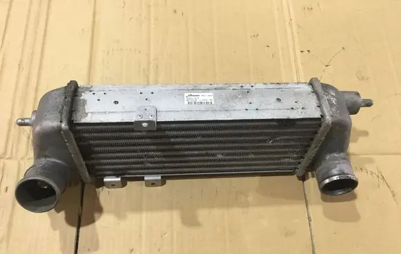 KIA Ceed Intercooler radiator 282712A610