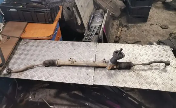 Nissan Note (E11) Steering rack 480019u100