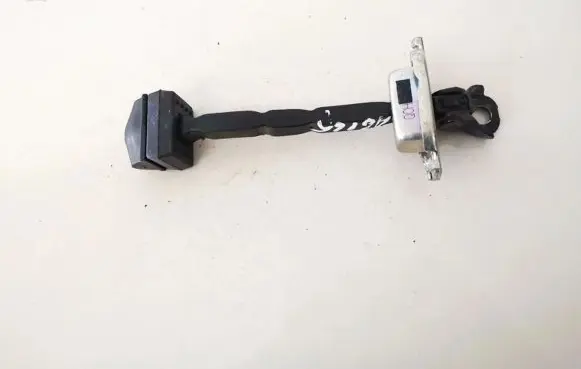 Honda CR-V Rear door check strap stopper