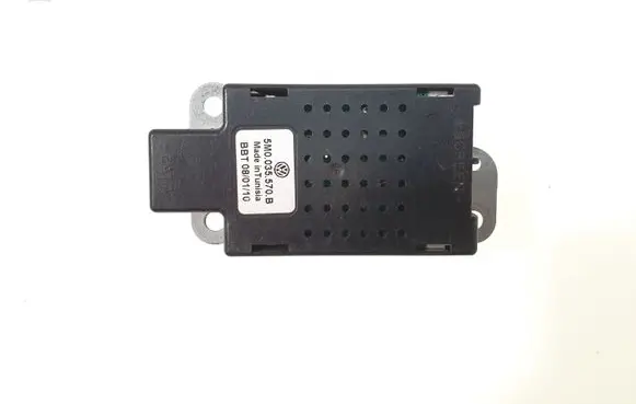 Volkswagen Golf VI Aerial antenna amplifier 5M0035570B