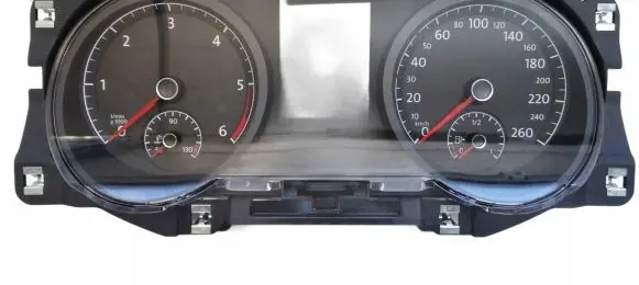 Volkswagen Golf VII Speedometer (instrument cluster) 5G1920751