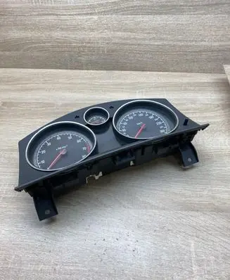 Speedometer (instrument cluster)