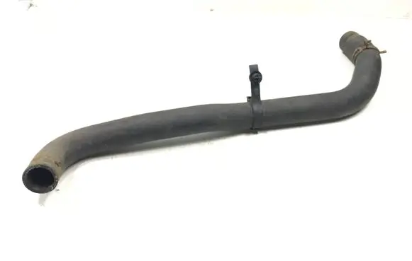 Coolant pipe/hose
