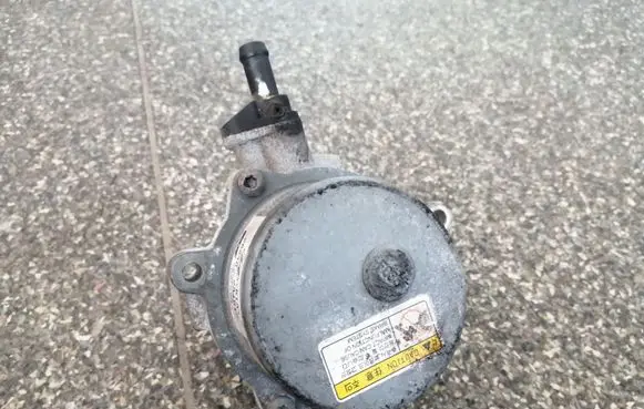 KIA Picanto Vacuum pump 288102A101