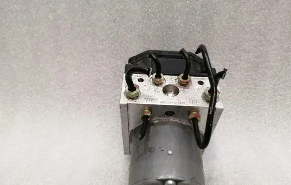 Porsche Boxster 986 ABS Pump 99635575506