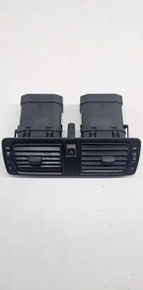 Volvo V50 Dash center air vent grill Y01145 Y01144