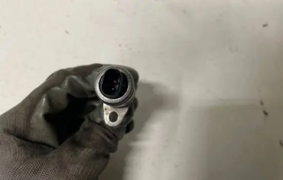 Skoda Superb B8 (3V) Camshaft vanos timing valve 06E103697L