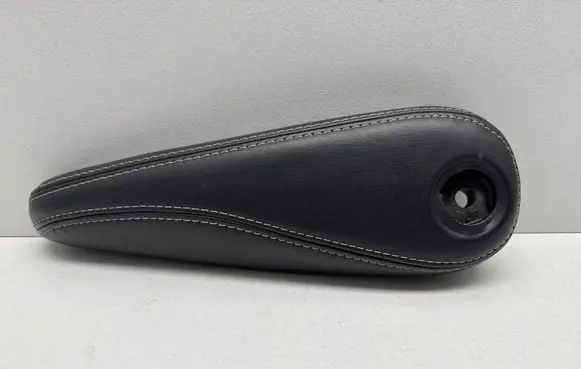 Chrysler Pacifica Rear seat armrest 5RD44TRMAD