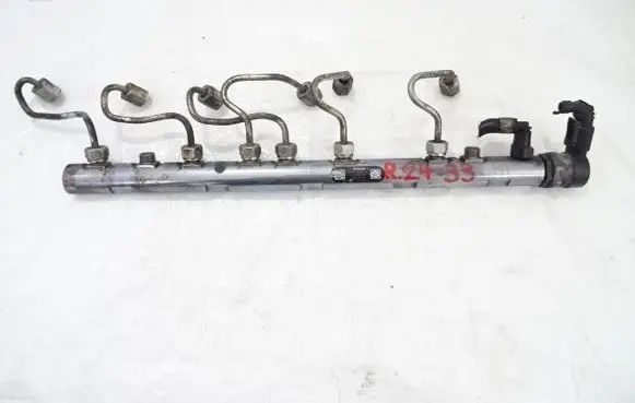 BMW 5 F10 F11 Fuel main line pipe 0281002949