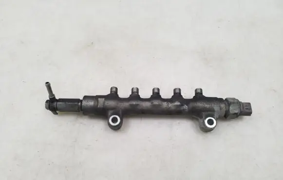 Subaru Outback Fuel main line pipe