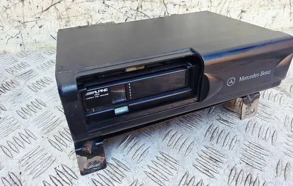 Mercedes-Benz CL C140 CD/DVD changer A0028204289 MC3194