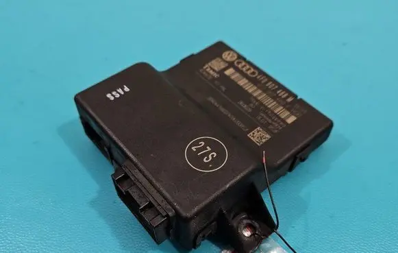 Audi A6 S6 C6 4F Central body control module 4F0907468M IMPRK1372762