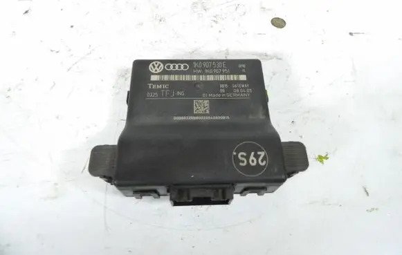 Volkswagen Touran I Engine control unit/module 1K0907530E