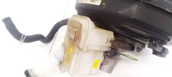Nissan Note (E12) Master brake cylinder