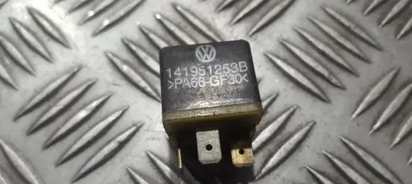 Volkswagen Polo III 6N 6N2 6NF Other relay 141951253B