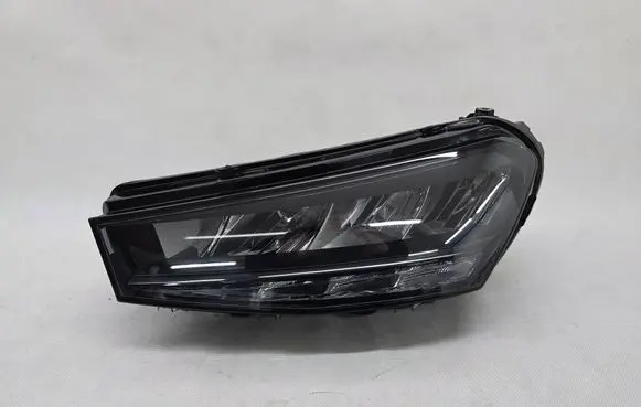 Skoda Fabia Mk4 (6VA) Headlight/headlamp 6VB941015 SP6VB941015