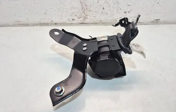 Honda CR-V Middle seatbelt (rear) A82480SWWG0Y