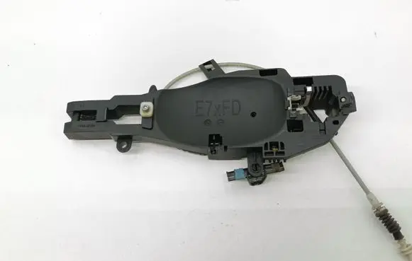 BMW X5 E70 Front door exterior handle/bracket 7059971
