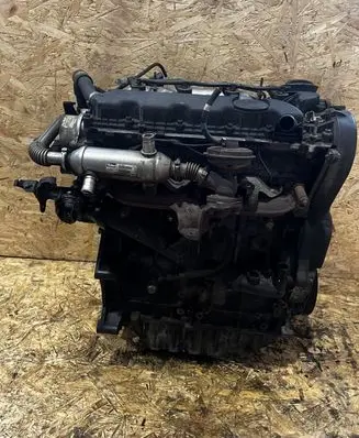 Peugeot 607 Engine