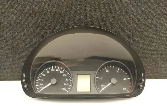 Mercedes-Benz Vito Viano W639 Speedometer (instrument cluster) A6399001100 402941003