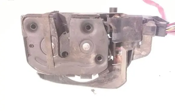 Mazda 323 F Front door lock