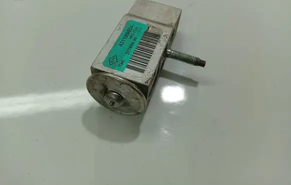 Fiat Doblo Air conditioning (A/C) expansion valve A311006E0A