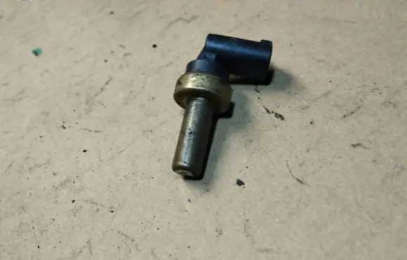 Coolant temperature sensor