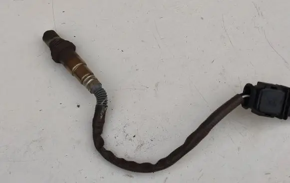 Mercedes-Benz C W205 Lambda probe sensor 6050825518 61824507 7339340