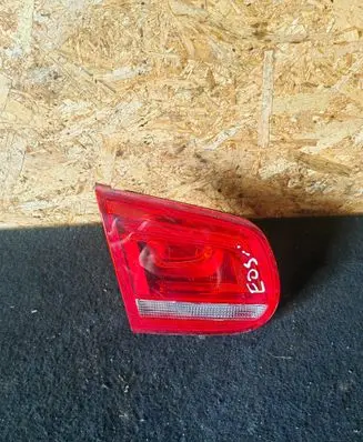 Volkswagen Eos Tailgate rear/tail lights 1Q0145093S