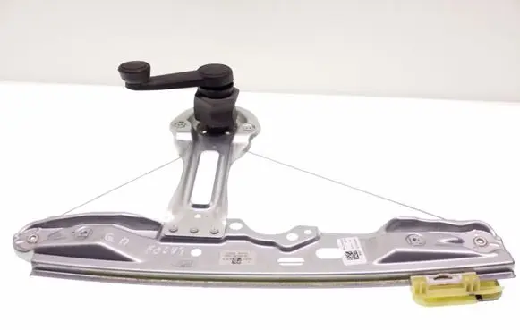 Rear door manual window regulator