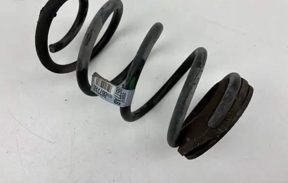 Jeep Cherokee Front coil spring 05168677AB