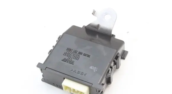 Toyota Corolla E210 E21 Door central lock control unit/module 8597048040