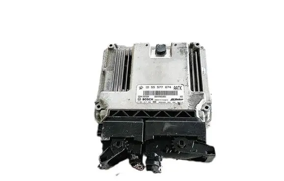 Opel Corsa D Engine control unit/module 55577674
