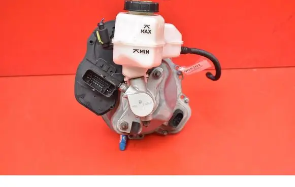 Skoda Octavia 985 Brake booster 5WB614105AB