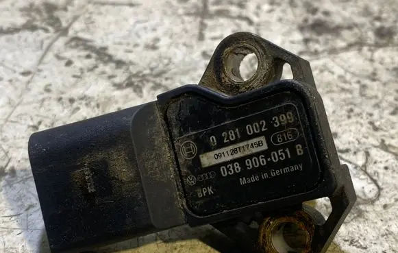 Volkswagen Golf VI Air pressure sensor 038906051B 0281002399 091128T1745B