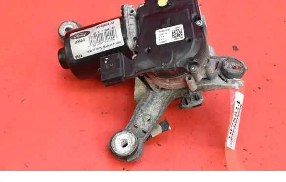 Ford Mondeo MK I Rear window wiper motor DS7317504BF