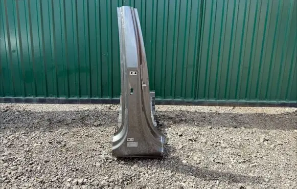 Audi Q7 4M Pillar (middle) 
