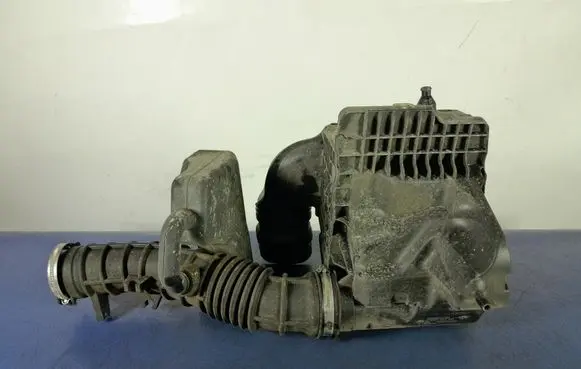 Renault Megane IV Air filter box 165006427R