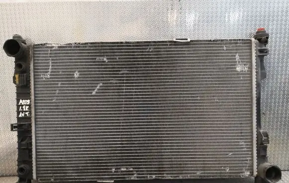 Mercedes-Benz CLK A209 C209 Coolant radiator 2035003403