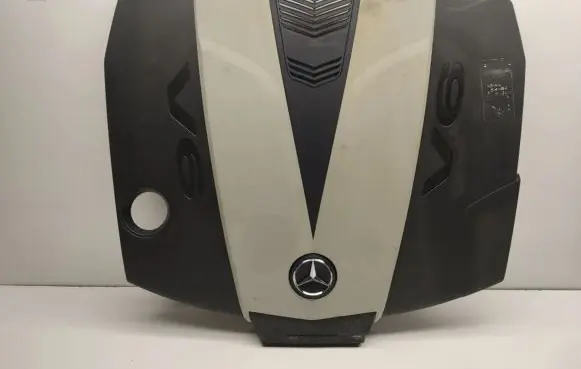 Mercedes-Benz E W212 Engine cover (trim) A6420104267
