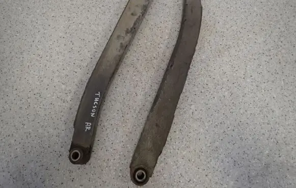Hyundai Tucson JM Front upper control arm/wishbone 