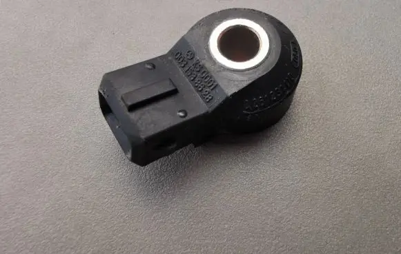 Mercedes-Benz C W203 Detonation knock sensor 0031538628