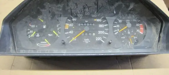 Mercedes-Benz E W124 Speedometer (instrument cluster)