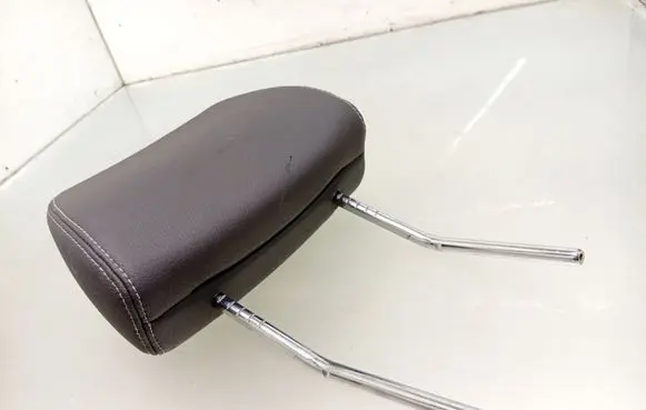 Opel Astra H Rear seat headrest 