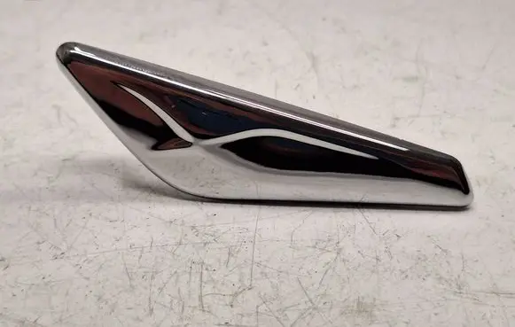 BMW X3 F25 Fender trim (molding) 51117338569 7338569