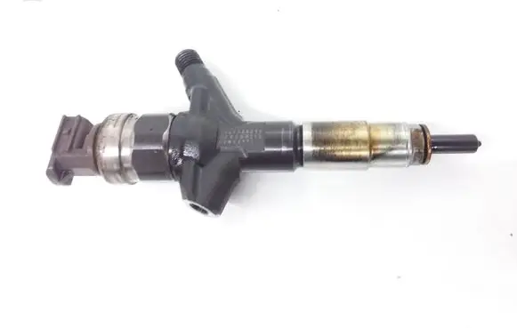 Subaru Forester SH Fuel injector 16613AA030
