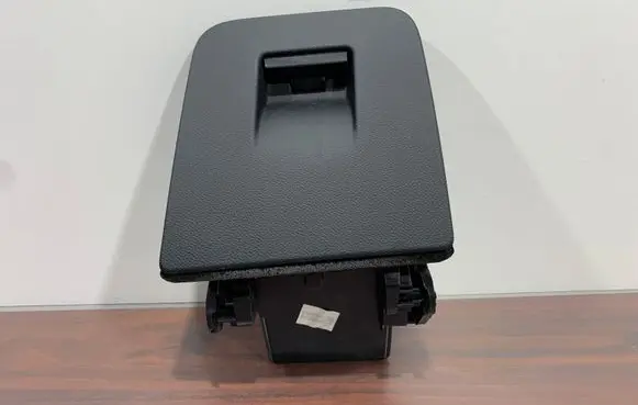 Alfa Romeo Stelvio Glove box 1744304X T0522872