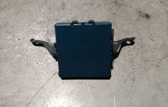 Toyota Corolla Verso E121 Combustion control unit/module 896180F020